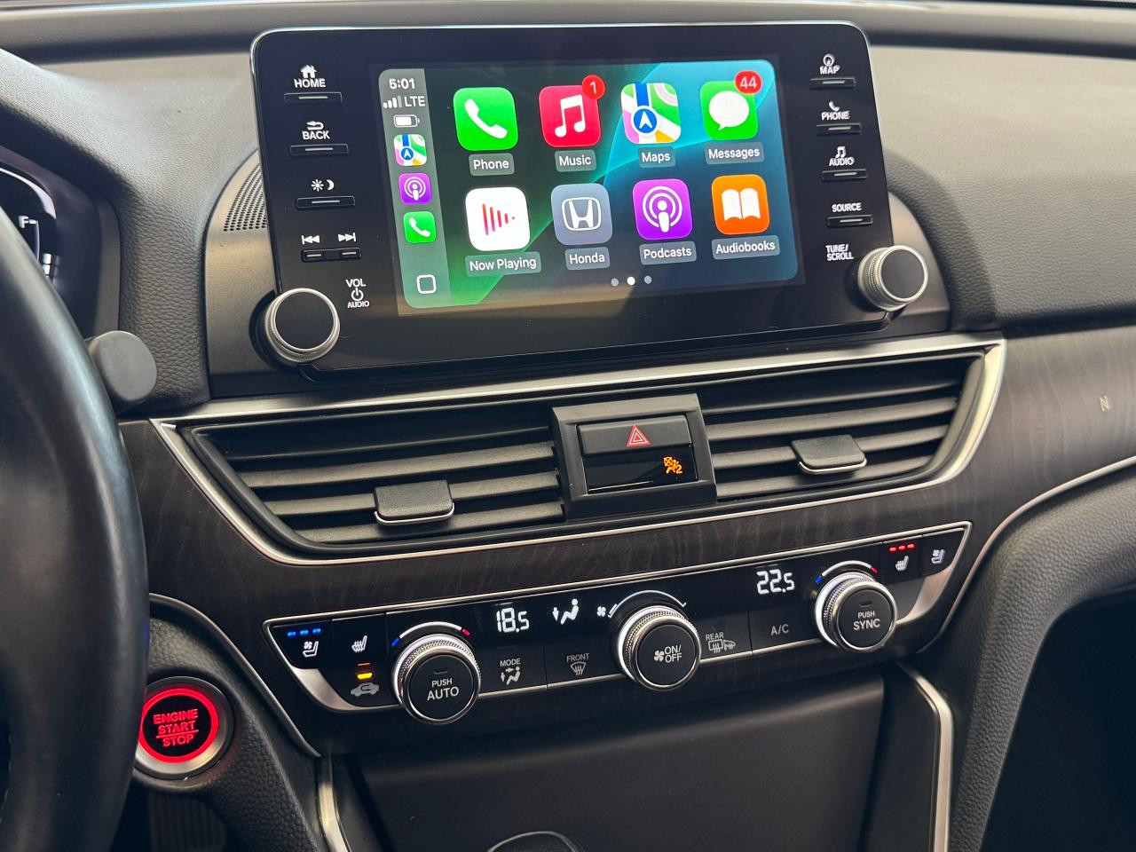 2018 Honda Accord Touring+HUD+New Tires+Adaptive Cruise+CLEAN CARFAX - Photo #18