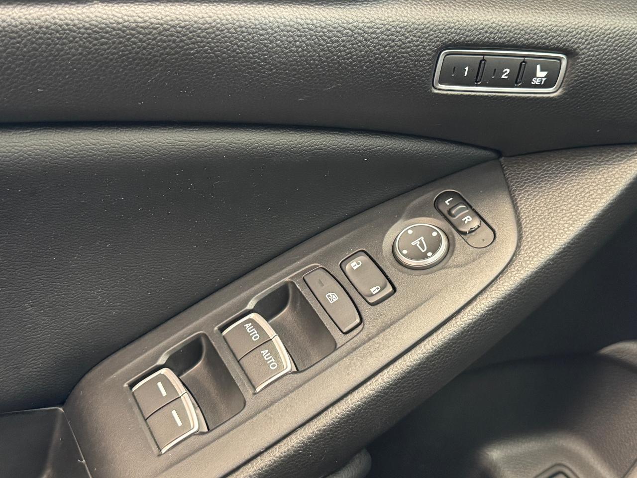 2018 Honda Accord Touring+HUD+New Tires+Adaptive Cruise+CLEAN CARFAX Photo118