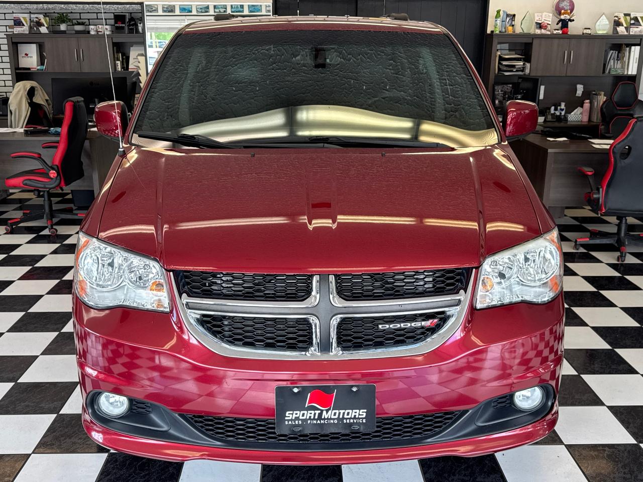 2015 Dodge Grand Caravan SXT STOWNGO+Camera+DVD+CLEAN CARFAX - Photo #12
