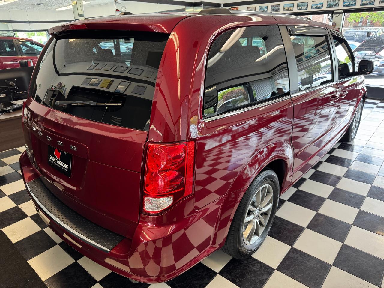 2015 Dodge Grand Caravan SXT STOWNGO+Camera+DVD+CLEAN CARFAX Photo10
