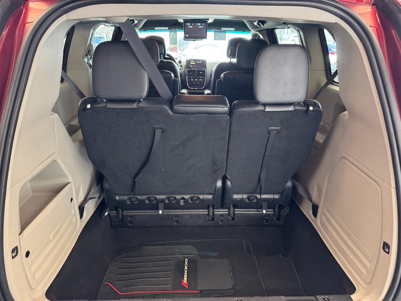 2015 Dodge Grand Caravan SXT STOWNGO+Camera+DVD+CLEAN CARFAX Photo30