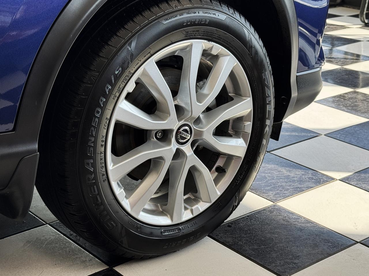 2022 Nissan Qashqai SV AWD+Roof+Adaptive Cruise+RMT Start+CLEAN CARFAX Photo