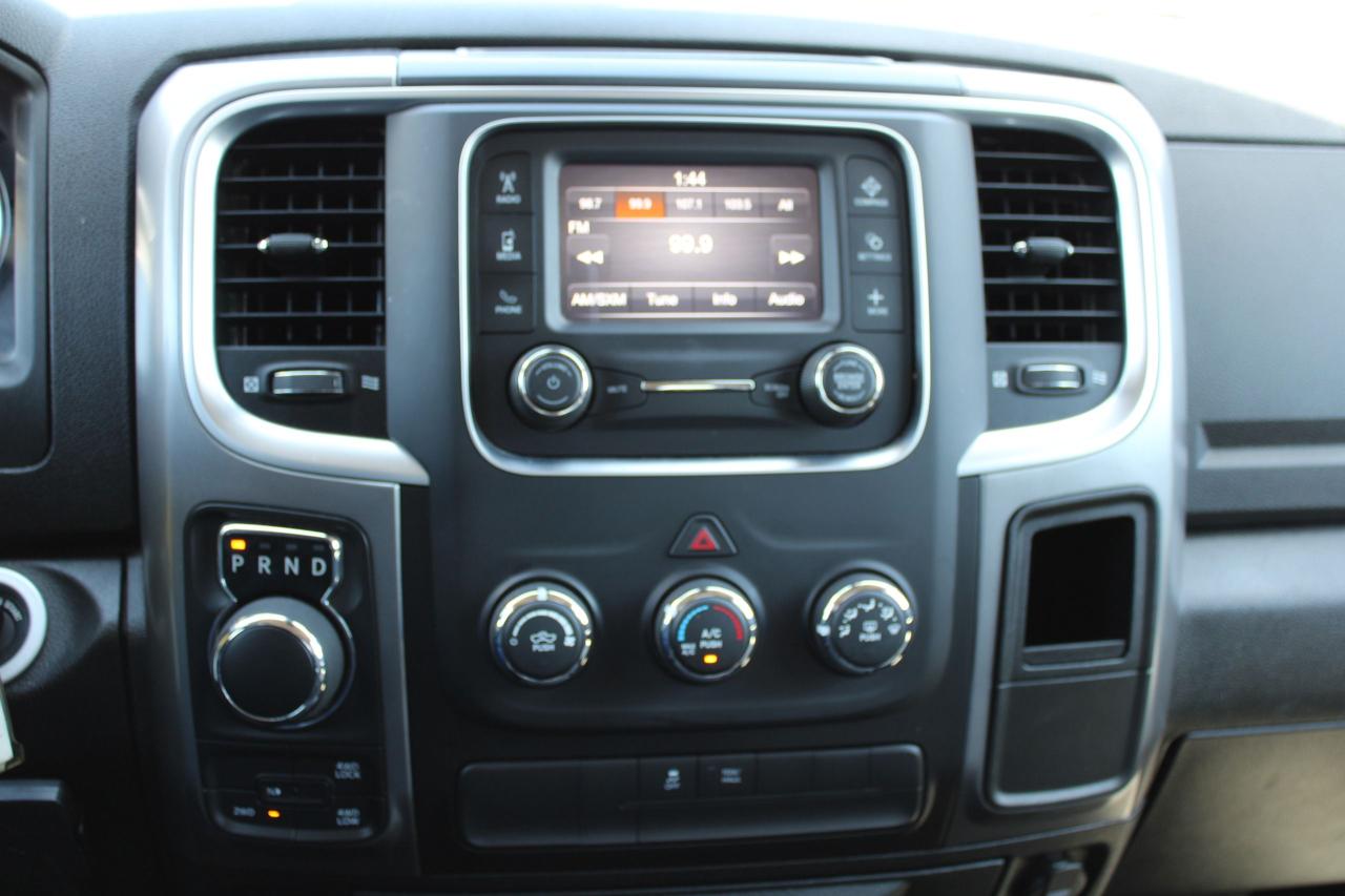 2022 RAM 1500 Classic SLT - Photo #10