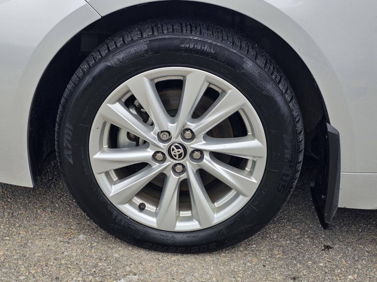 2024 Toyota Corolla SE - 2.0L 4cyl, Low Kms - Photo #10
