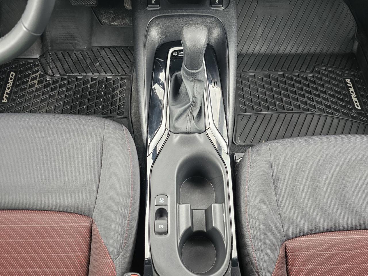 2024 Toyota Corolla SE - 2.0L 4cyl, Low Kms - Photo #15