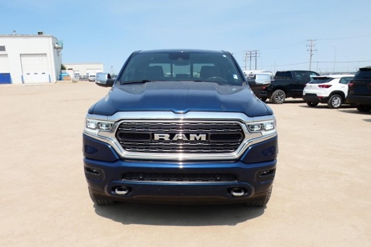 2022 Dodge Ram 1500 Limited 4x4 Crew w/H&C L, NAV, BUC, PRB - Photo #3