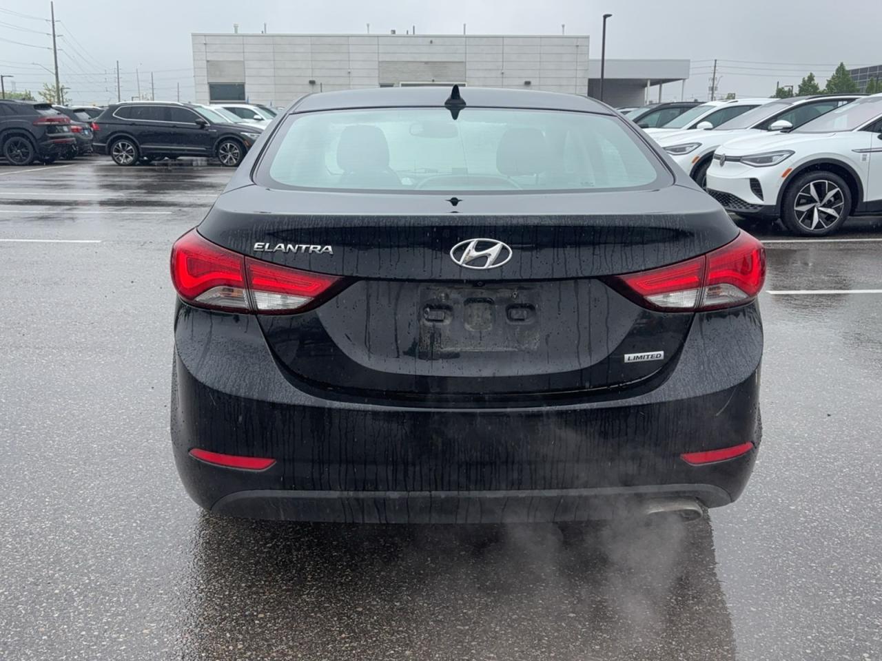 2015 Hyundai Elantra Limited - Photo #3