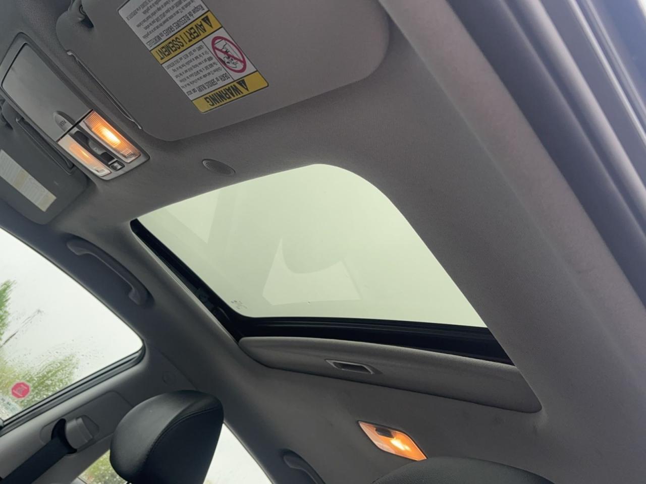 2015 Hyundai Elantra Limited - Photo #10