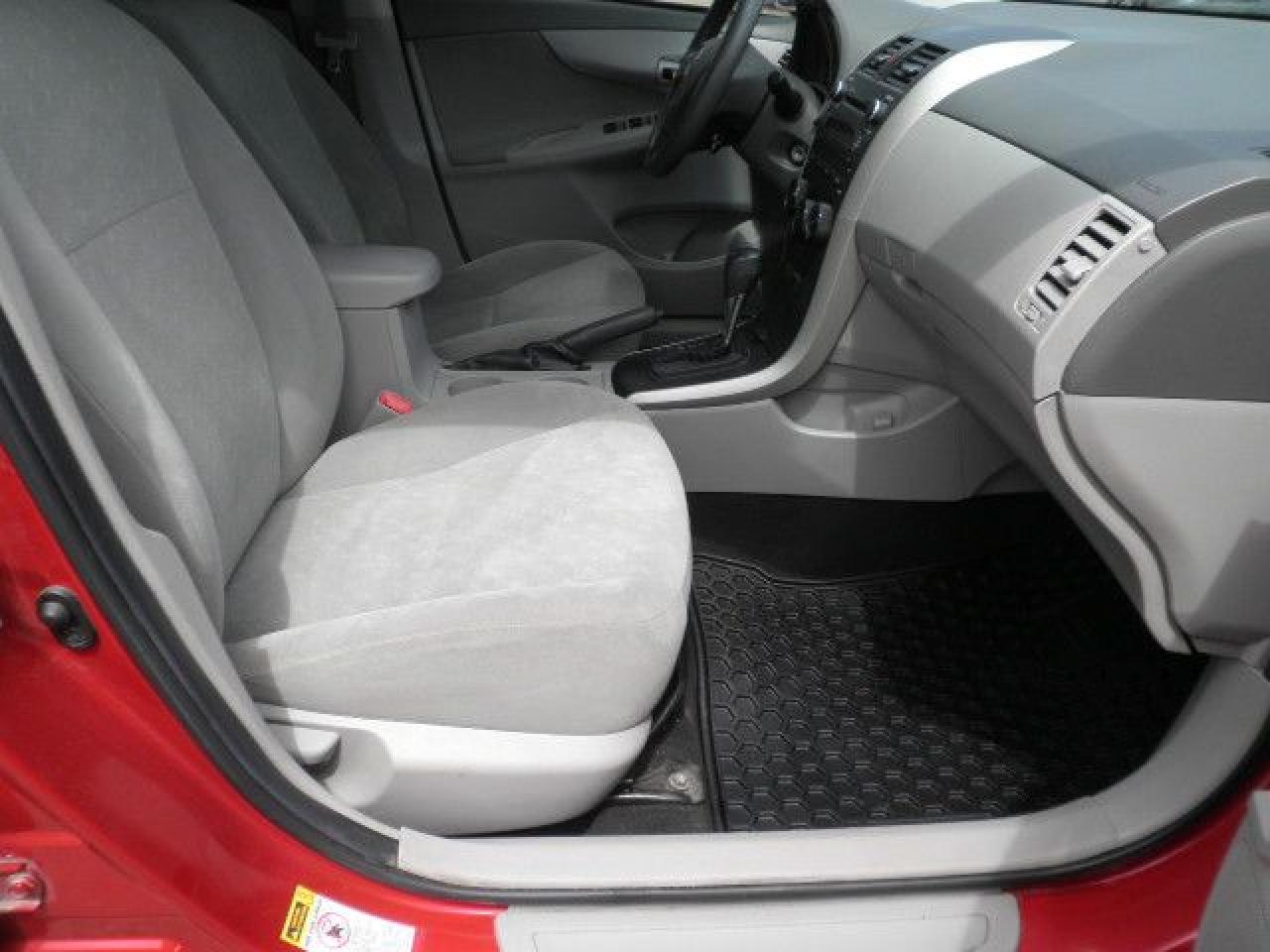 2010 Toyota Corolla CE Photo