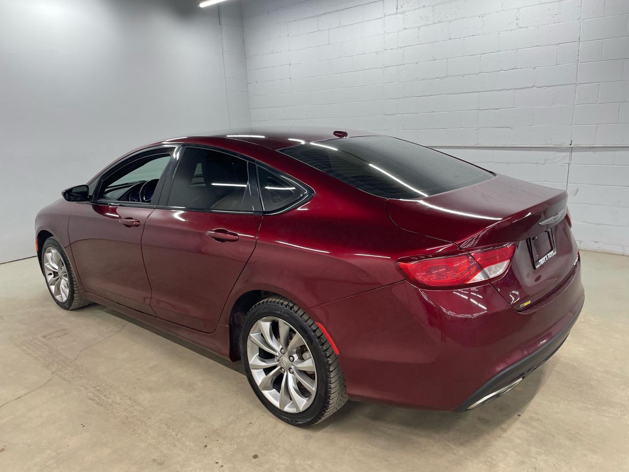 2015 Chrysler 200 S Photo22