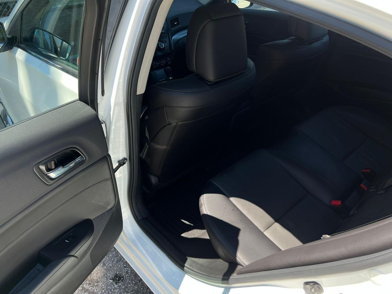 2014 Acura ILX LEATHER HEATED SEATS SUNROOF BACKUP CAM B-TOOTH - Photo #9