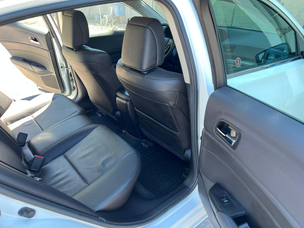 2014 Acura ILX LEATHER HEATED SEATS SUNROOF BACKUP CAM B-TOOTH - Photo #11