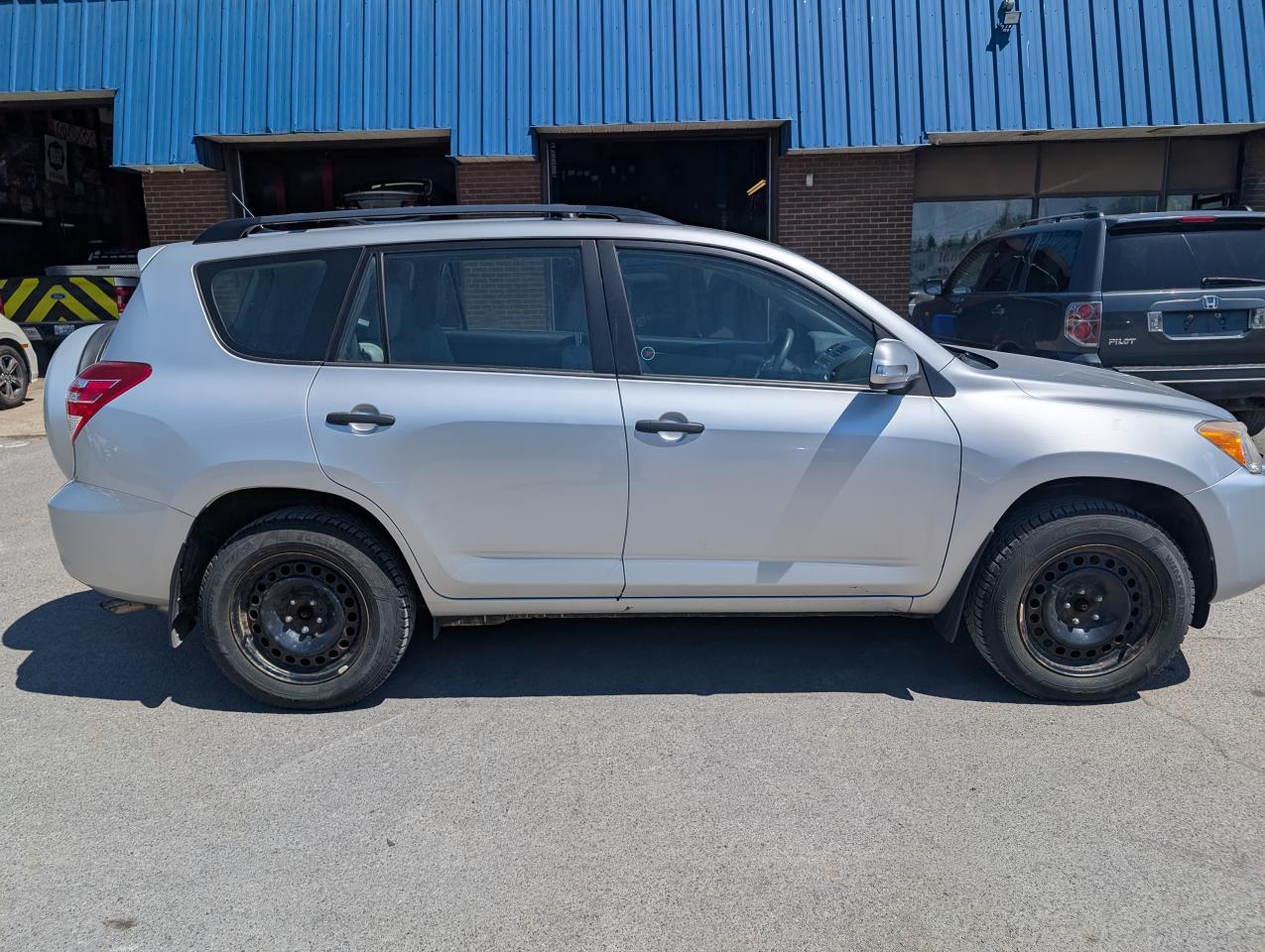 2012 Toyota RAV4 BASE - Photo #3
