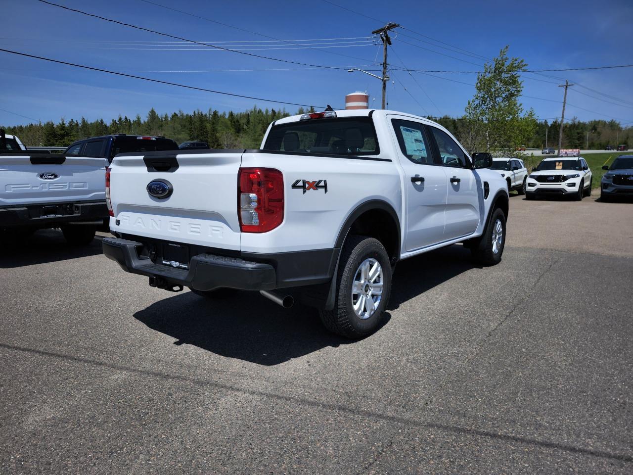 2025 Ford Ranger XL 4WD SuperCrew 5' Box Photo4