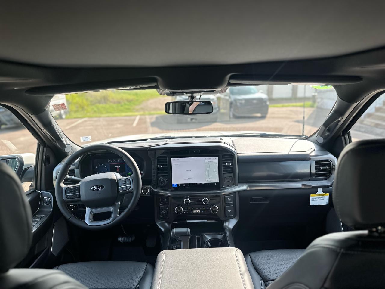 2025 Ford F-150 Lariat 4WD SuperCrew 5.5' Box Photo5