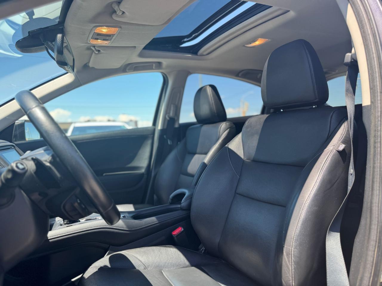 2016 Honda HR-V AWD NO ACCIDENT NAVI SUNROOF BLUETOOTH BACKUP CAM - Photo #2