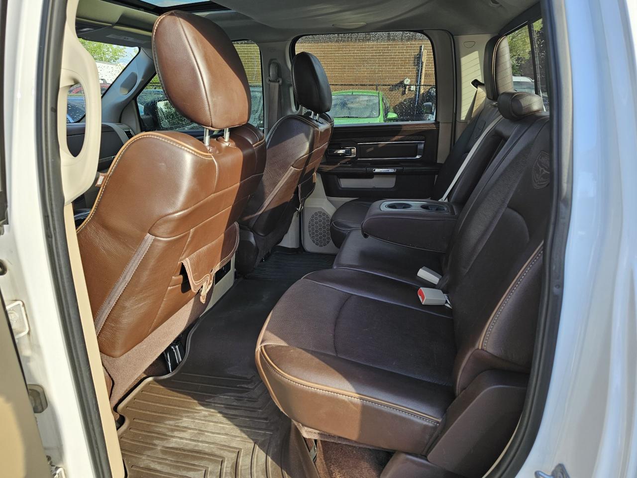 2017 RAM 1500 4WD Crew Cab 140.5" Longhorn, - Photo #11