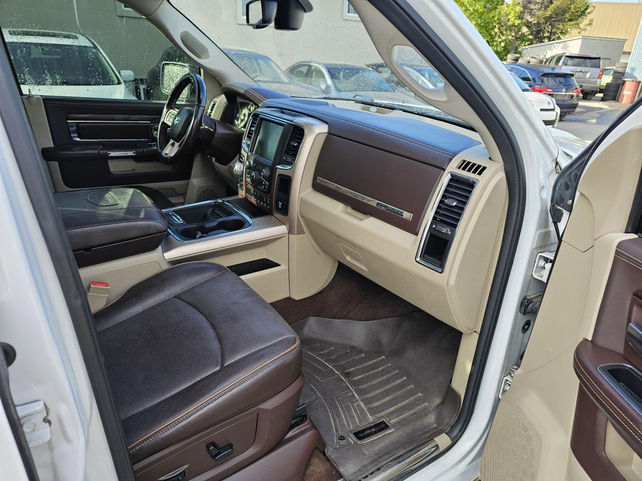 2017 RAM 1500 4WD Crew Cab 140.5" Longhorn, - Photo #7