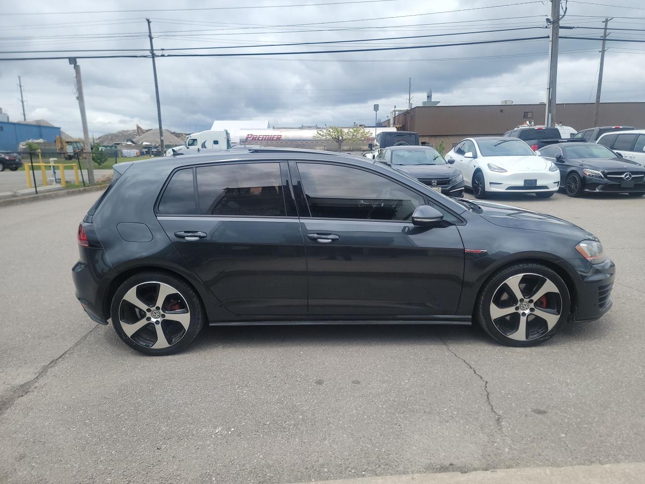 2015 Volkswagen Golf Autobahn | GTI Photo4