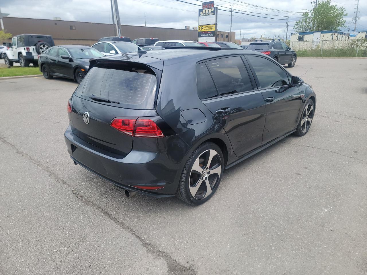 2015 Volkswagen Golf Autobahn | GTI - Photo #6