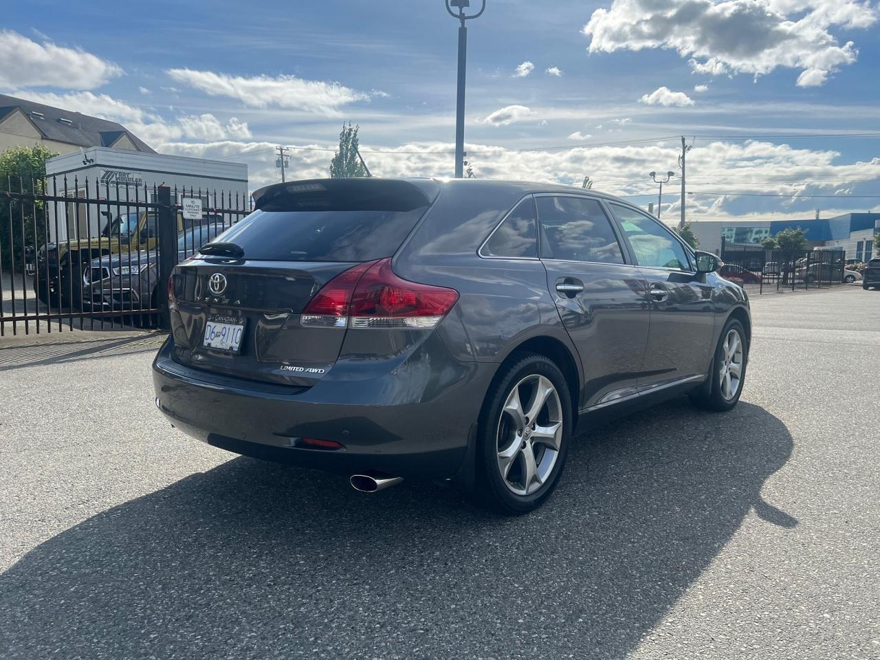 2014 Toyota Venza LIMITED AWD Photo24