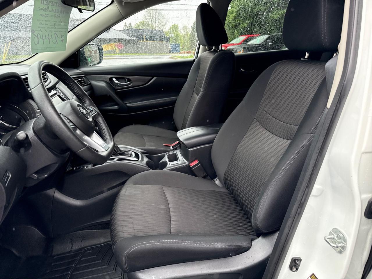 2020 Nissan Rogue  - Photo #8
