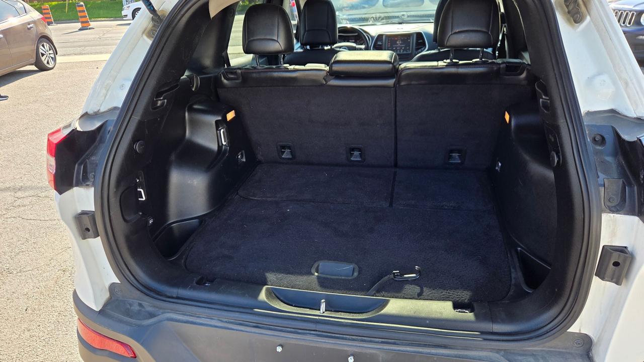 2015 Jeep Cherokee Trailhawk - Photo #11