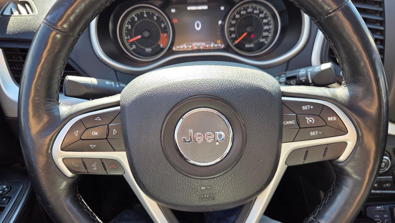 2015 Jeep Cherokee Trailhawk - Photo #19