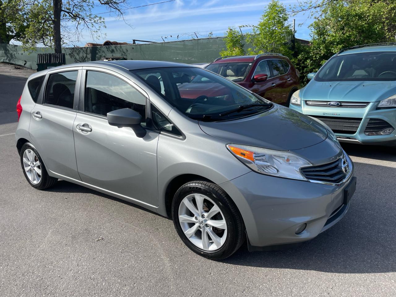 2015 Nissan Versa Note 5dr HB Auto 1.6 SL - Photo #1