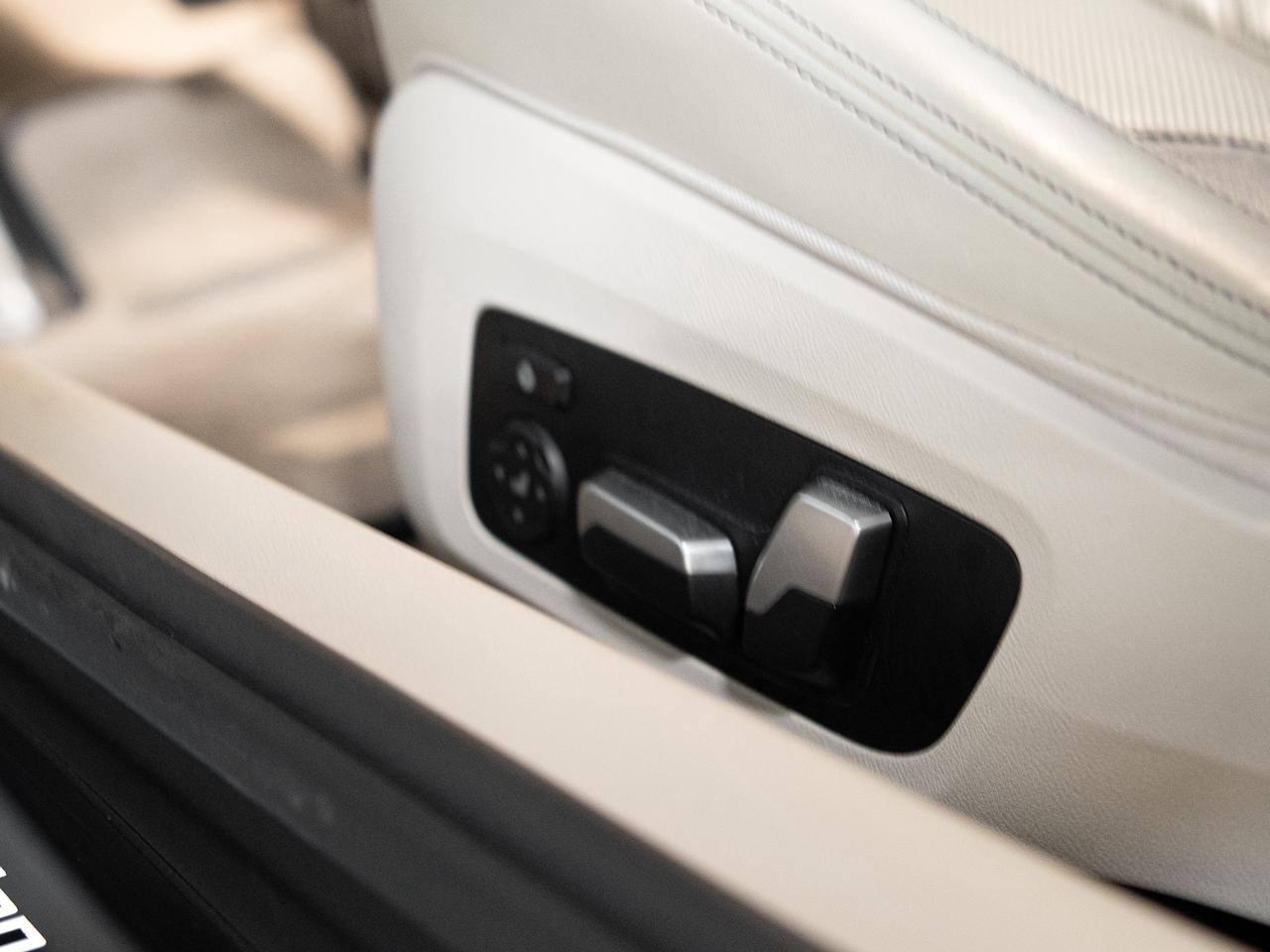 2023 BMW M8 COMPETITION | COUPE | CARBON CORE | MATTE WHITE Photo