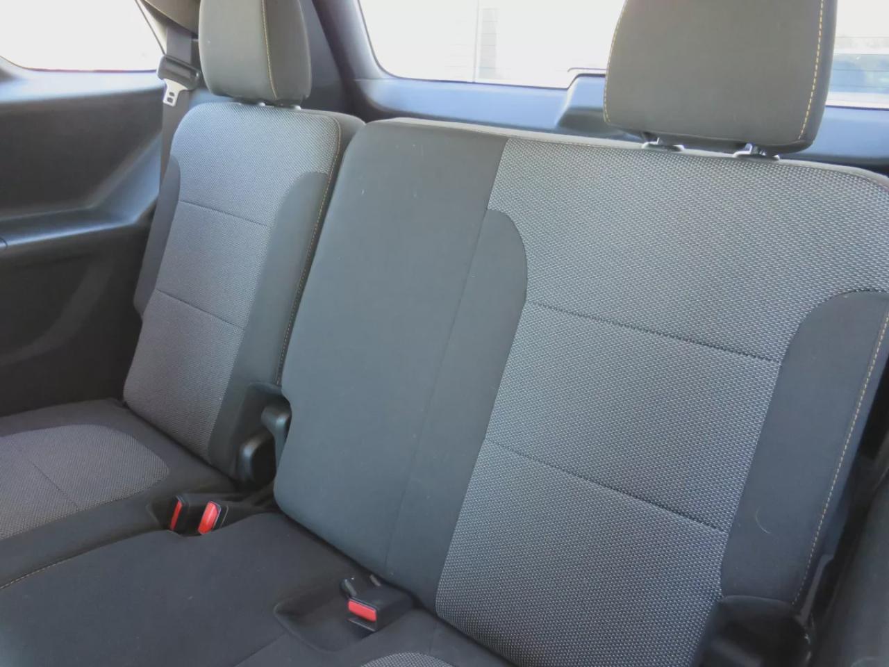 2019 Chevrolet Traverse LT Cloth (**CLEAN TITLE/NO ACCIDENTS!!**SAFETY/CERTIFIED!!**AWD**ALLOY RIMS**RENOTE START**POWER SEATS**DIGITAL TOUCHSCREEN**HEATED SEATS**REVERSE CAMERA**POWER TAILGATE**LEATHER WRAPPED STEERING WHEEL**BLUETOOTH**CRUISE CONTROL**PUSH BUTTON START**DUAL C Photo