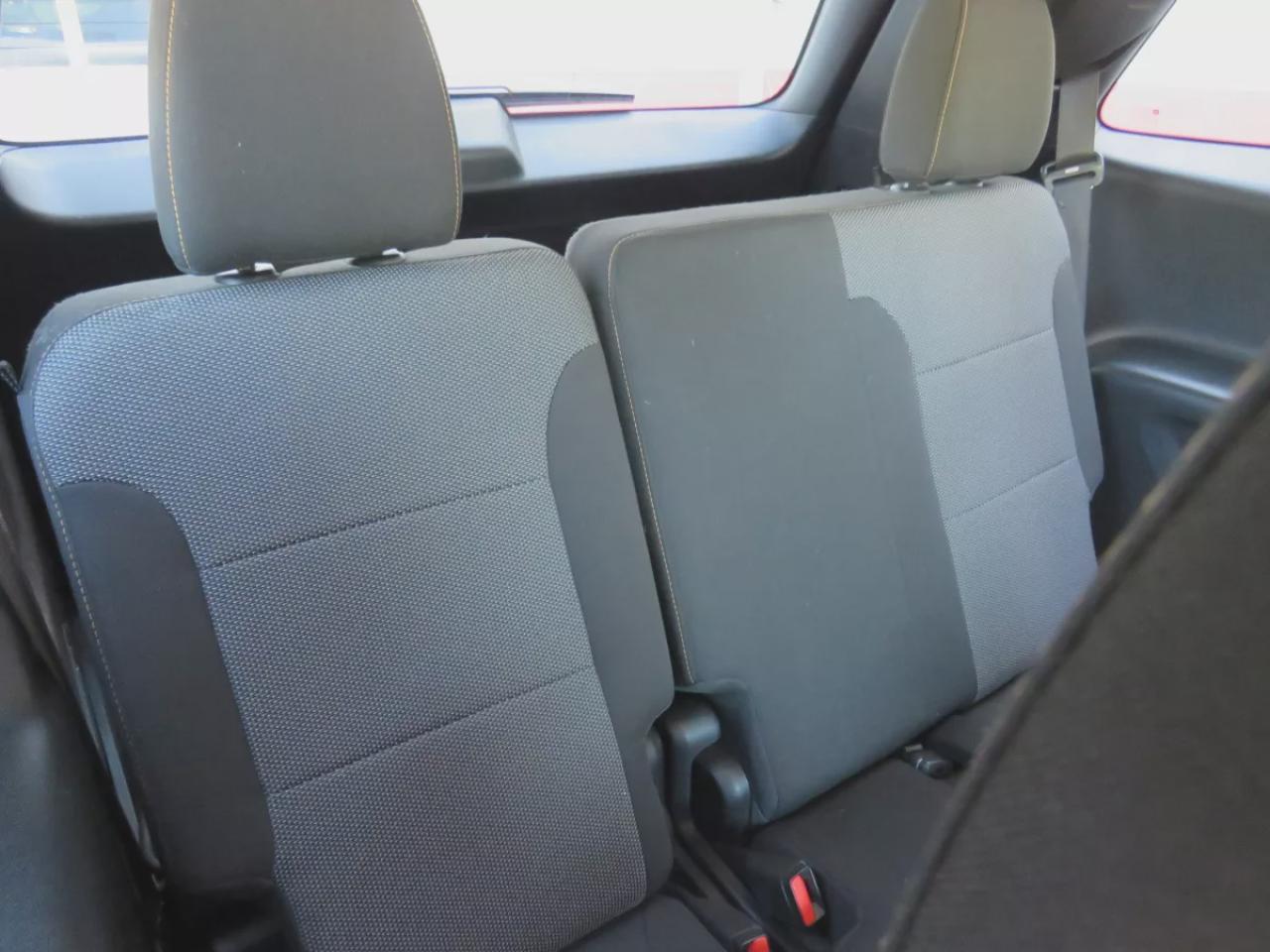 2019 Chevrolet Traverse LT Cloth (**CLEAN TITLE/NO ACCIDENTS!!**SAFETY/CERTIFIED!!**AWD**ALLOY RIMS**RENOTE START**POWER SEATS**DIGITAL TOUCHSCREEN**HEATED SEATS**REVERSE CAMERA**POWER TAILGATE**LEATHER WRAPPED STEERING WHEEL**BLUETOOTH**CRUISE CONTROL**PUSH BUTTON START**DUAL C Photo