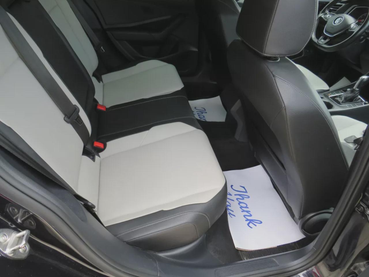 2019 Volkswagen Jetta Highline (**CLEAN TITLE/NO ACCIDENTS!!**SAFETY/CERTIFIED!**ALLOY RIMS**FOG LIGHTS**REMOTE START**SUNROOF**HEATED SEATS**REVERSE CAMERA**PUSH BUTTON START**DIGITAL TOUCHSCREEN**APPLE CARPLAY**ANDROID AUTO**DUAL CLIMATE CONTROL**ANDROID AUTO**LEATHER WRAPPE Photo