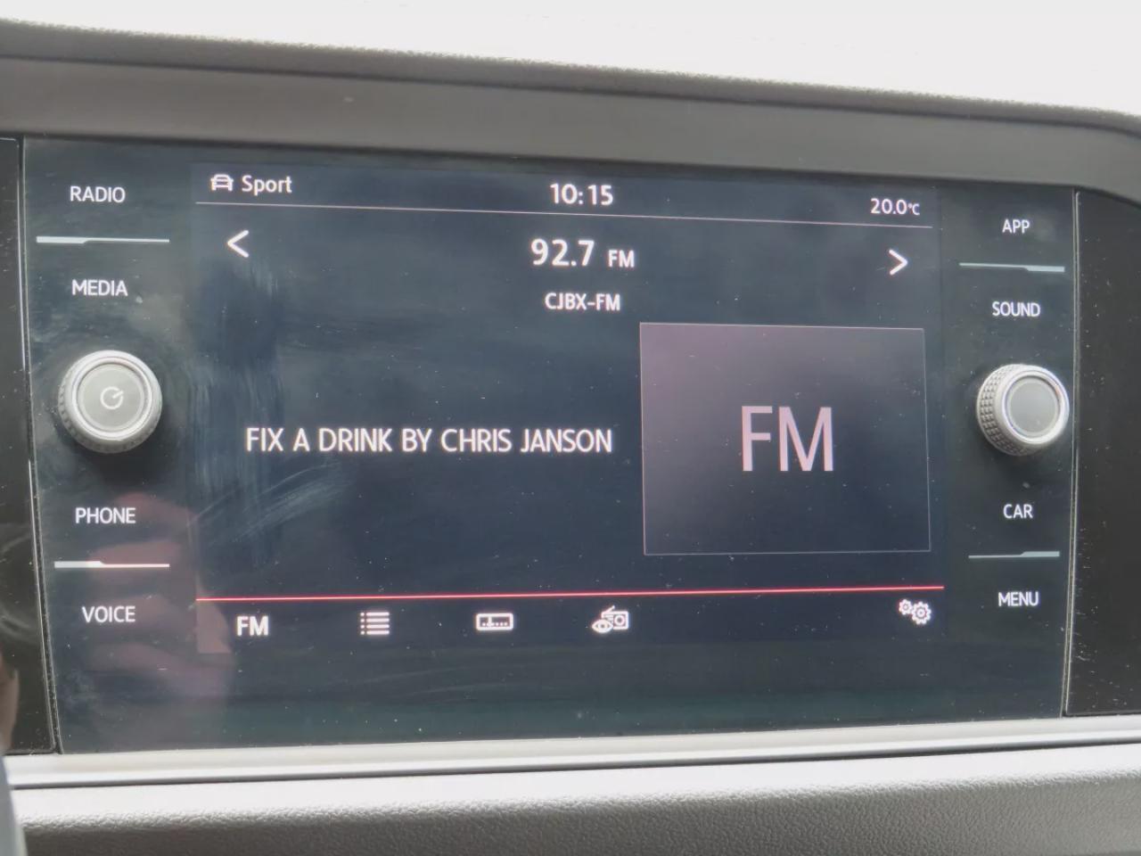 2019 Volkswagen Jetta Highline (**CLEAN TITLE/NO ACCIDENTS!!**SAFETY/CERTIFIED!**ALLOY RIMS**FOG LIGHTS**REMOTE START**SUNROOF**HEATED SEATS**REVERSE CAMERA**PUSH BUTTON START**DIGITAL TOUCHSCREEN**APPLE CARPLAY**ANDROID AUTO**DUAL CLIMATE CONTROL**ANDROID AUTO**LEATHER WRAPPE Photo