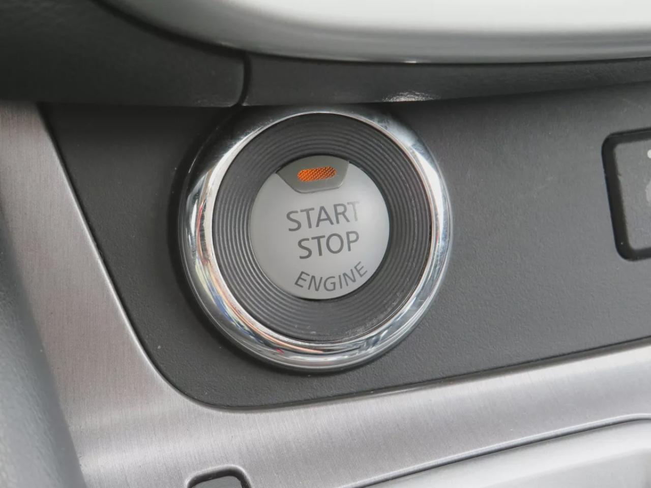 2021 Nissan Murano SV (**ONE OWNER!!**CLEAN TITLE/NO ACCIDENTS!!**SAFETY/CERTIFIED**ALLOY RIMS**REMOTE START**NAVIGATION**360 DEGREE REVERSE CAMERA**PANORAMIC SUNROOF**DUAL CLIMATE CONTROL**POWER TAILGATE**HEATED SEATS/STEERING WHEEL**PUSH BUTTON START**DIGITAL TOUCHSCREEN* Photo