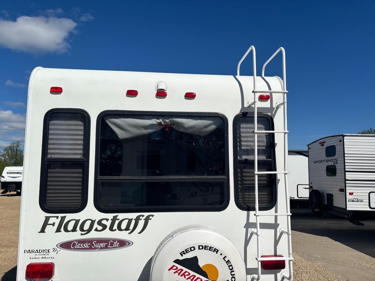 2010 Forest River Flagstaff 331RLS Photo