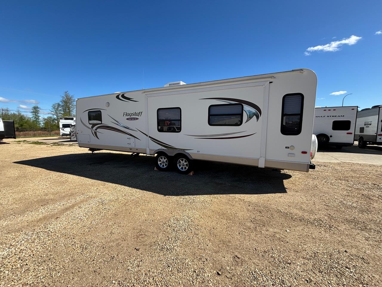 2010 Forest River Flagstaff 331RLS Photo2