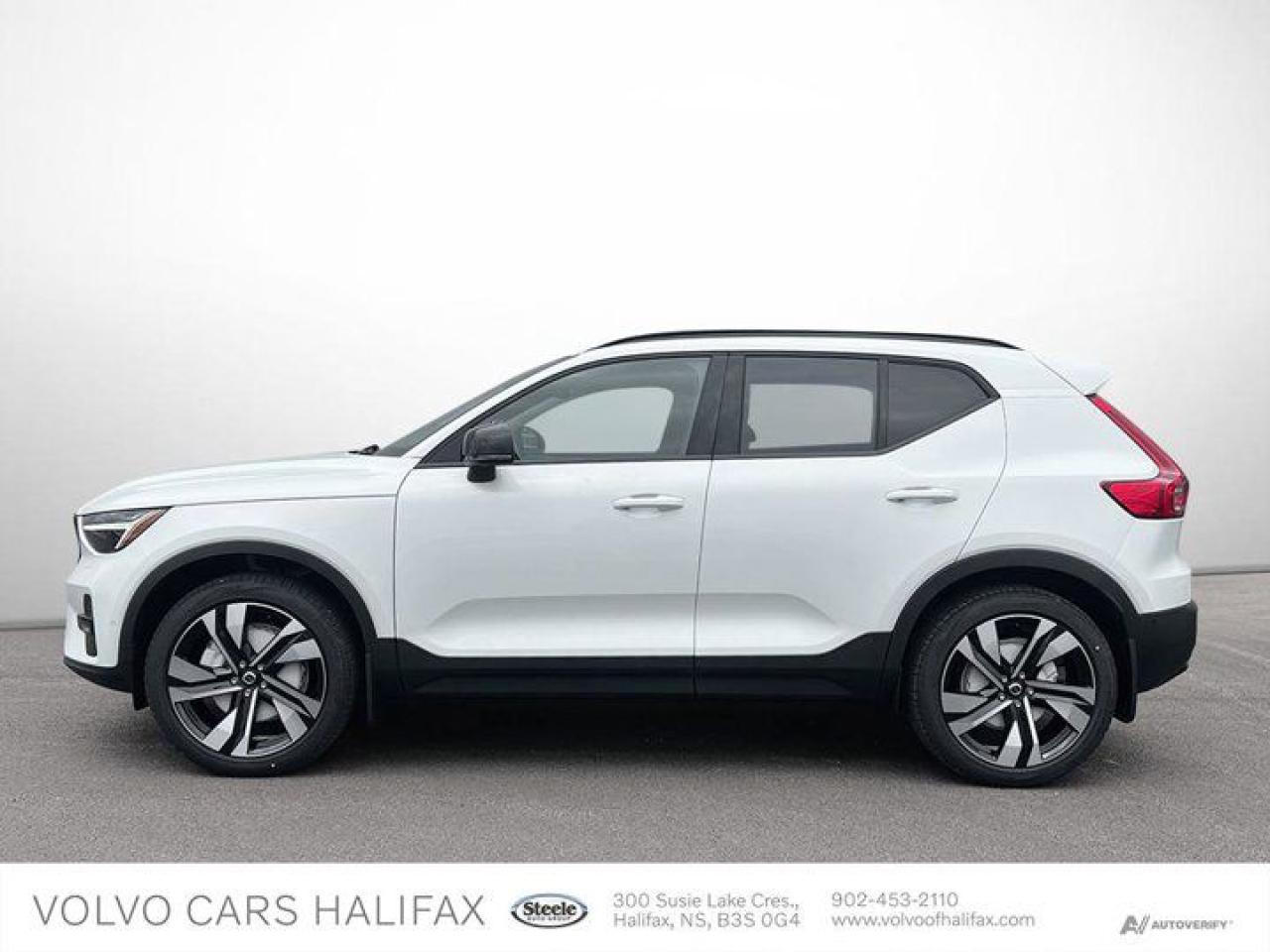 New 2025 Volvo XC40 Plus Dark Theme for sale in Halifax, NS