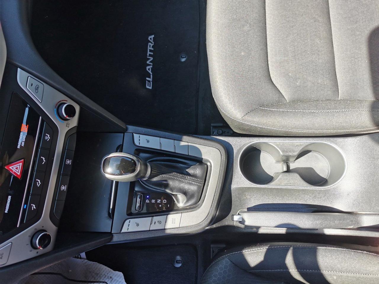 2018 Hyundai Elantra Limited - Photo #18
