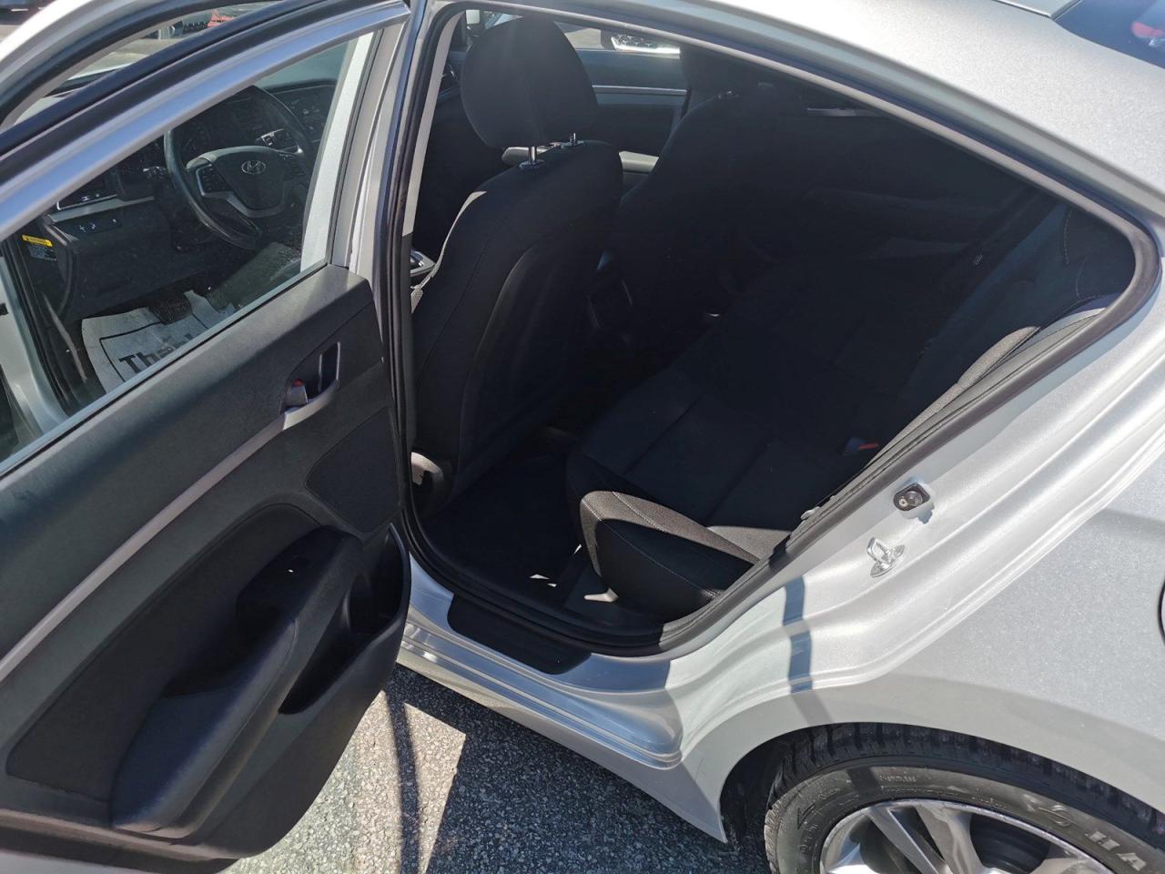 2018 Hyundai Elantra Limited - Photo #21