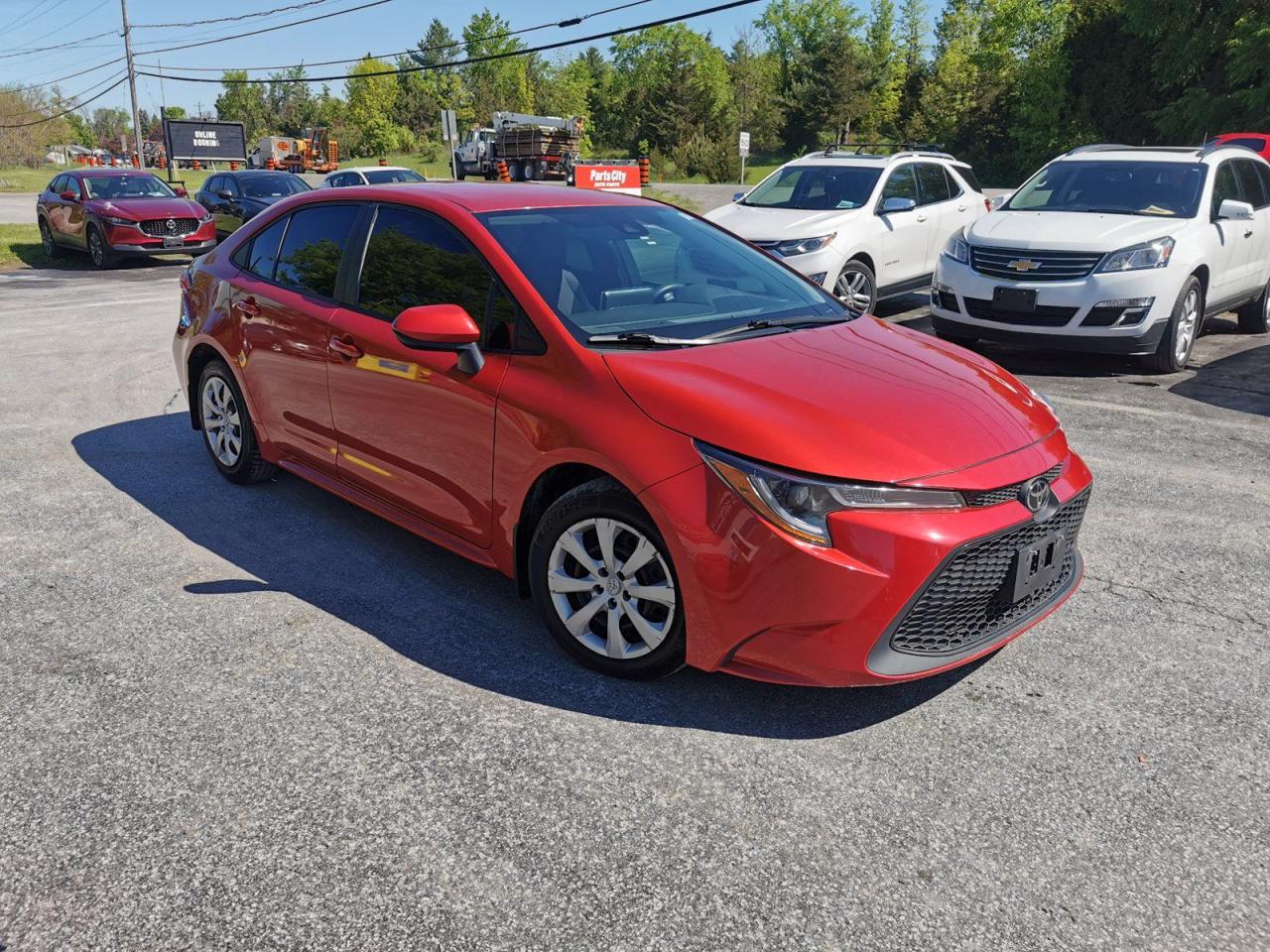 2020 Toyota Corolla LE - Photo #3