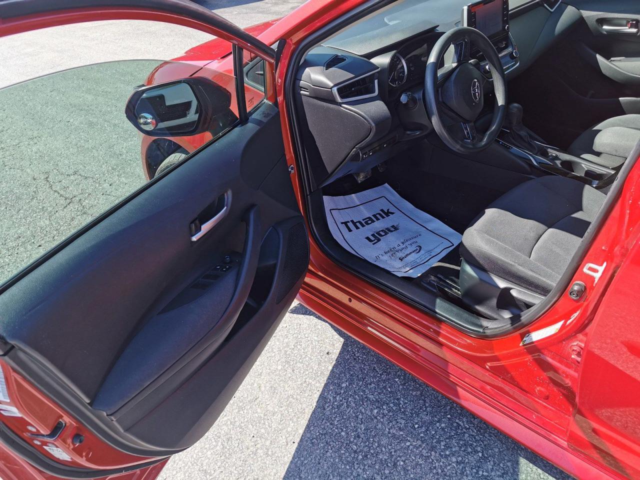 2020 Toyota Corolla LE - Photo #10