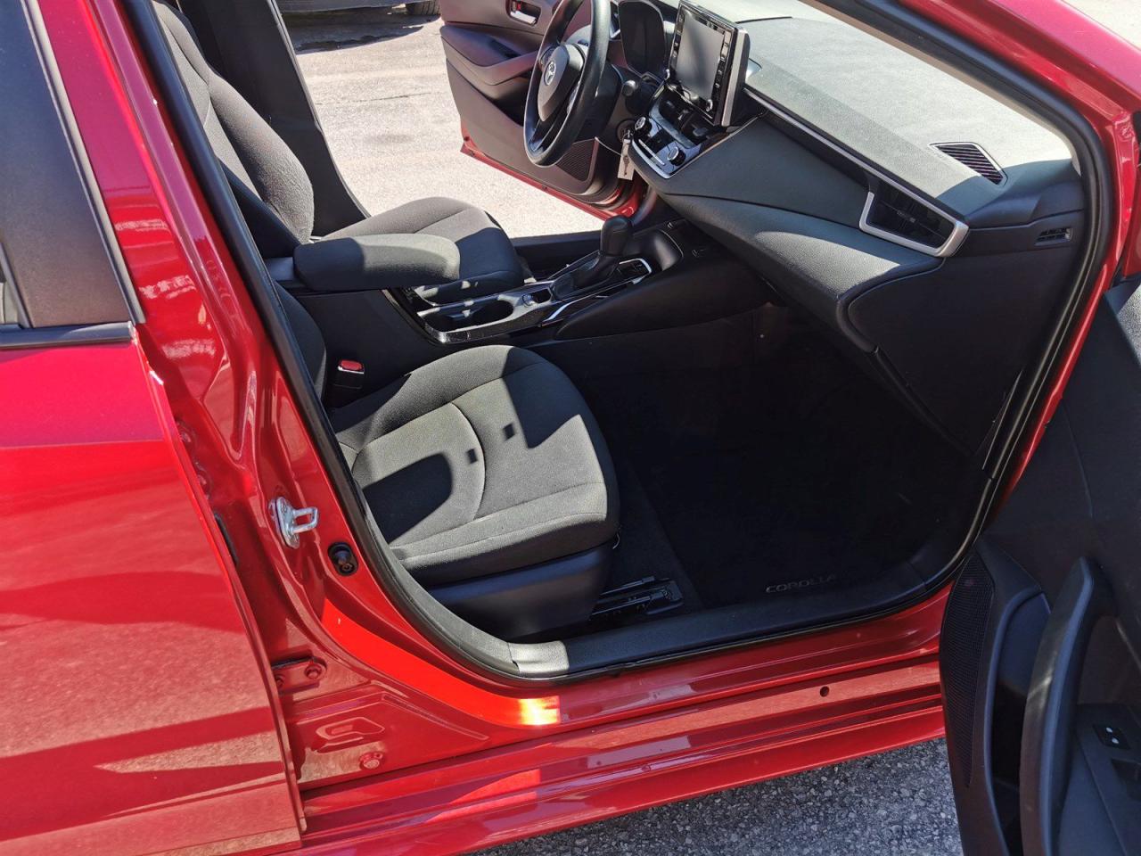 2020 Toyota Corolla LE - Photo #23