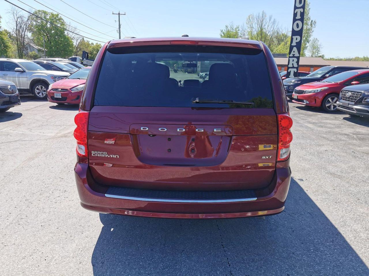 2018 Dodge Grand Caravan SE - Photo #7