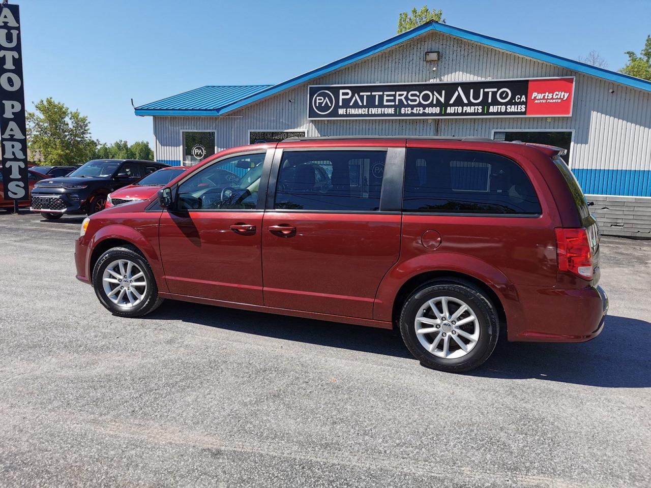 2018 Dodge Grand Caravan SE - Photo #9