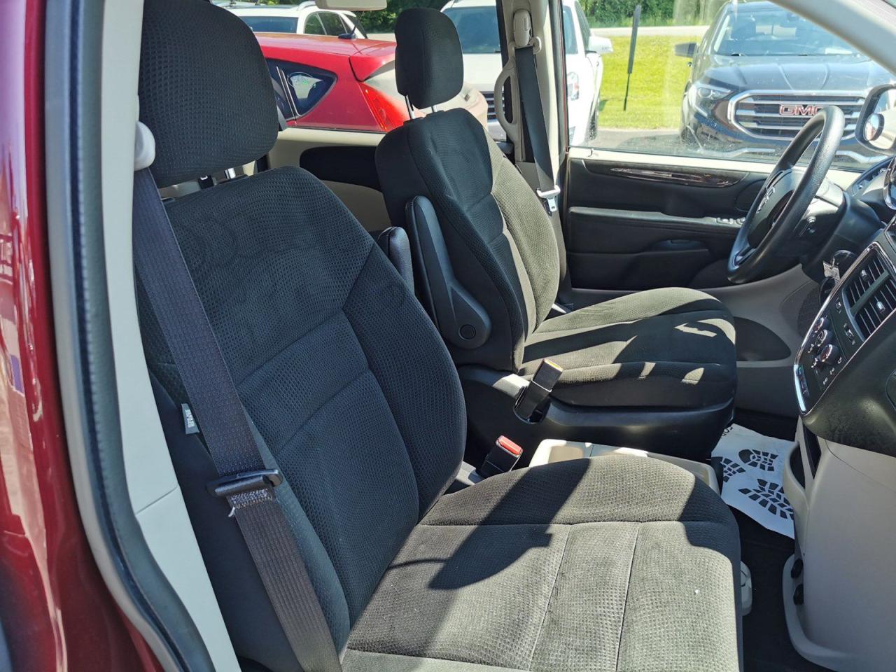 2018 Dodge Grand Caravan SE - Photo #25