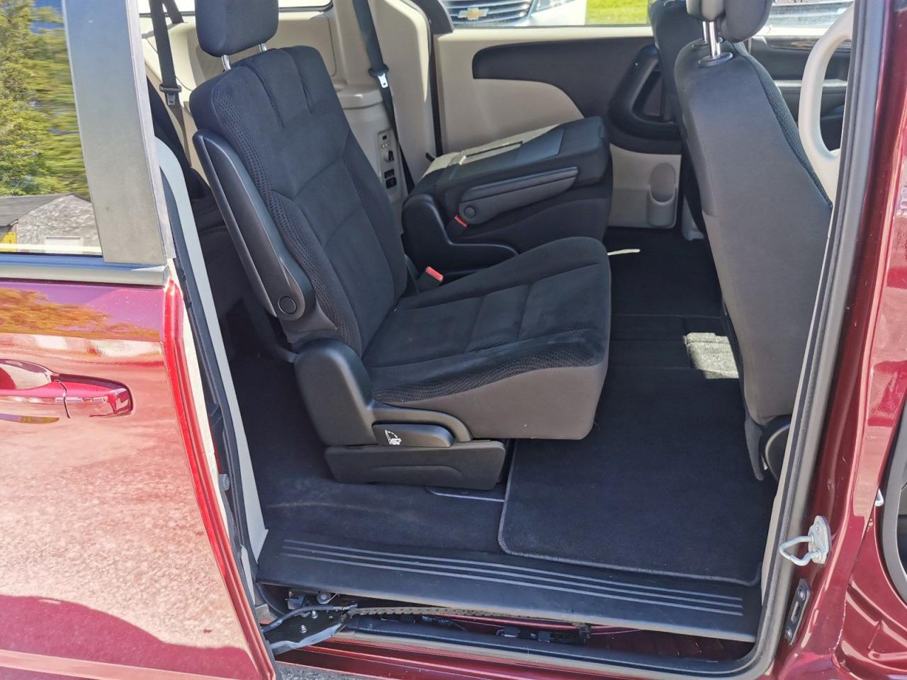 2018 Dodge Grand Caravan SE - Photo #26