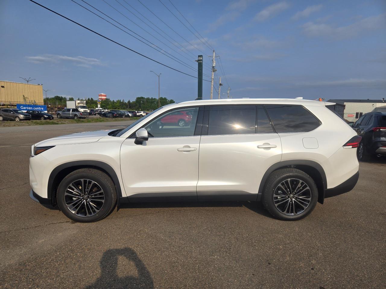 2025 Toyota Grand Highlander GRAND HIGHLANDER PLATINUM HYBR Photo1