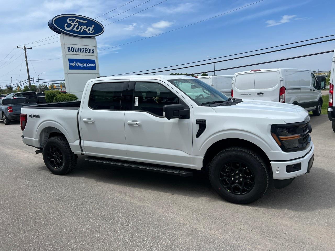 2025 Ford F-150 XLT 4WD SuperCrew 5.5' Box Photo4