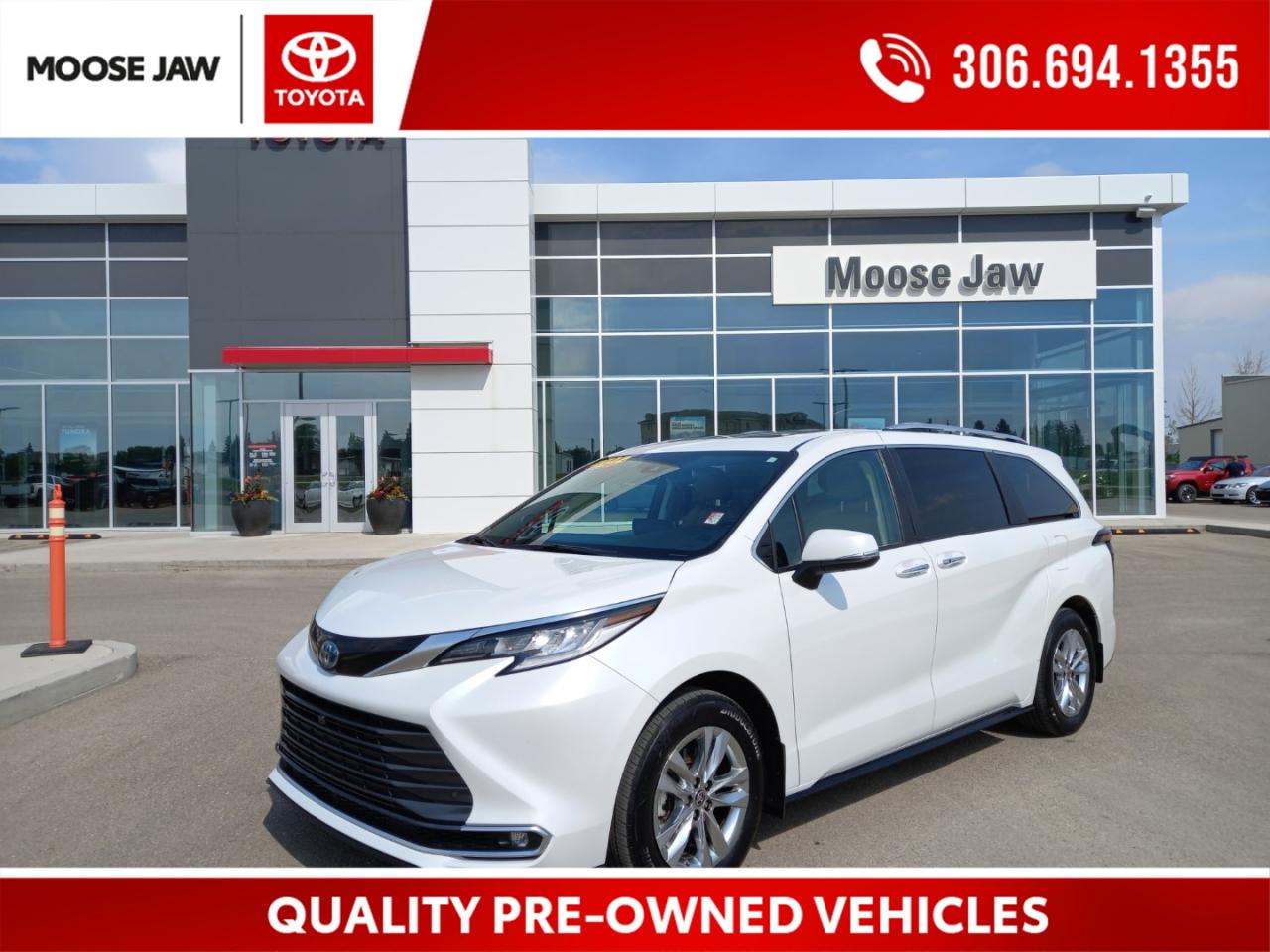 Used 2022 Toyota Sienna Limited 7-Passenger LOCAL TRADE, AWD HYBRID LIMITED EDITION, HEATED/VENT LTR POWER SEATS, HEATED REAR SEATS, REAR ENT, 12 SPEAKER JBL AUDIO, NAVIGATION, WIRELESS CHARGING, ADAPTIVE CRUISE, LANE ASSIST, 18